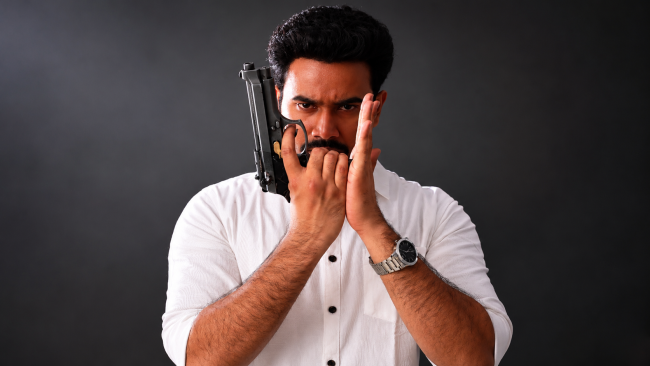 రాహుల్ విజయ్ 'అ' (AH) సినిమా విడుదల తేదీ మార్పు.. నవంబర్ 12న గ్రాండ్ రిలీజ్