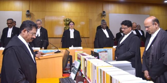 ఏపీ హై కోర్టులో జస్టిస్ అవినాష్ సోమకాంత్ బాటే సంతాప సభ