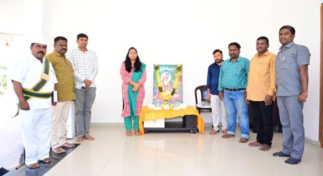 మహర్షి వాల్మీకి జీవితం సమాజానికి స్ఫూర్తిదాయకం.  జిల్లా కలెక్టర్ ప్రతిమా సింగ్.