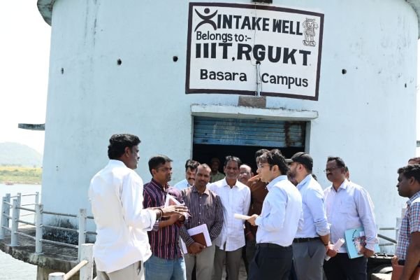 బాసర ఐఐఐటిలో నీటి ఇబ్బందులు కలగకుండా పటిష్ట చర్యలు - జిల్లా కలెక్టర్ భవేశ్ మిశ్రా.