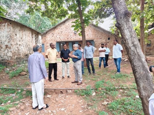 క్యాంప‌స్‌లో పారిశుధ్య నిర్వ‌హ‌ణ‌కు ప్ర‌త్యేక చ‌ర్య‌లు