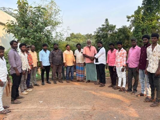 ప్రచారంలో దూసుకు పోతున్న జడ్పీటీసీ స్వతంత్ర అభ్యర్థి,పందిటి అంబేద్కర్ మాదిగ