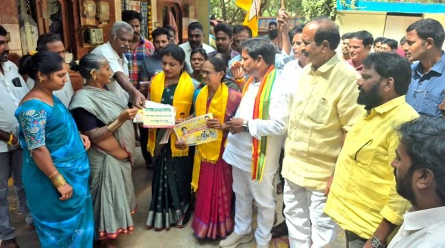 ప్రజా ఆశీర్వాదంతో అభివృద్ధికి బాటలు వేస్తా!