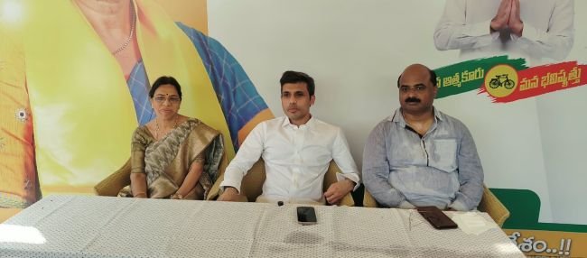 అభివృద్ధి అజండాగా రాజకీయ రంగప్రవేశం 