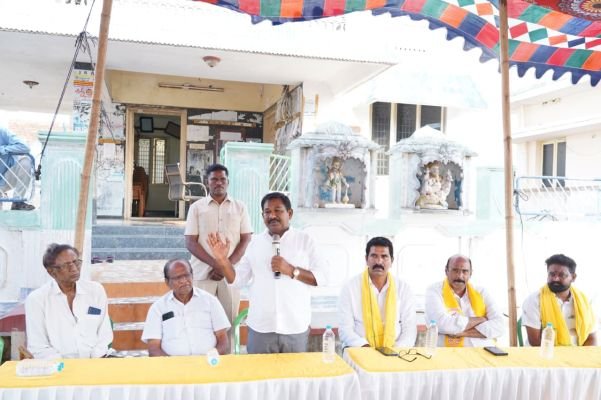 స్థానిక సంస్థల ఎన్నికల్లో గెలుపే లక్ష్యంగా పని చేయాలి