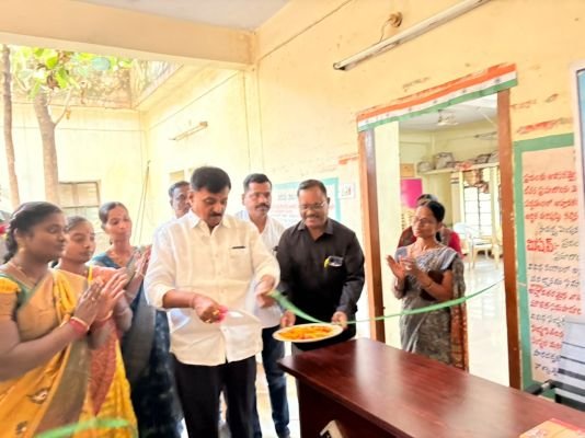 *ఉచిత కుటుంబ సలహా కేంద్రం జెండర్ రిసోర్స్ సెంటర్ ను ప్రారంభించిన ఎమ్మెల్యే డా.పి సంజీవరెడ్డి*