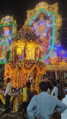 అంగరంగ వైభవంగా శ్రీవారి రథోత్సవం 
