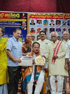 అబ్దుల్ కలాం ఎక్స్ అవార్డుతో శ్రీనివాసరావుకు సత్కారం