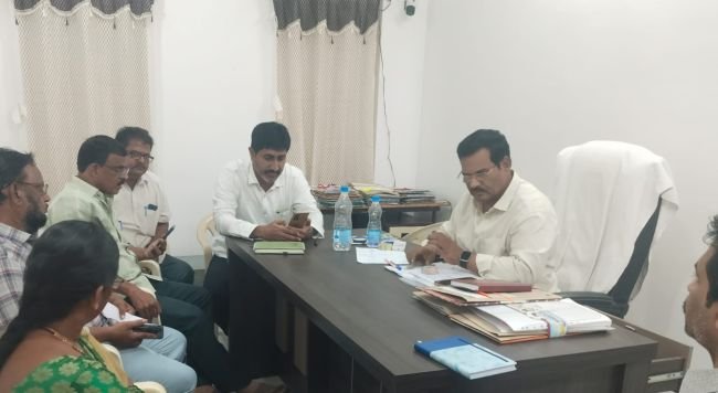 ఆర్నాబ్ తుఫాన్ పట్ల అప్రమత్తంగా ఉండాలి 