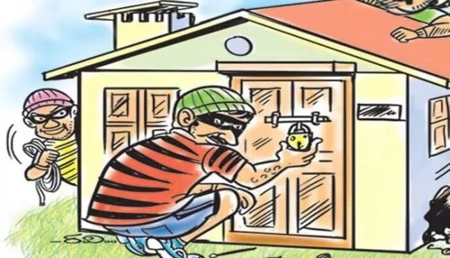 సీతారాంపల్లిలో దొంగల బీభత్సం..