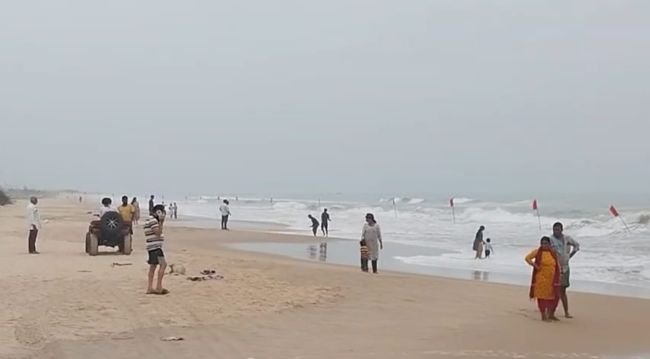 చీరాల బీచ్‌లు తాత్కాలికంగా మూసివేత