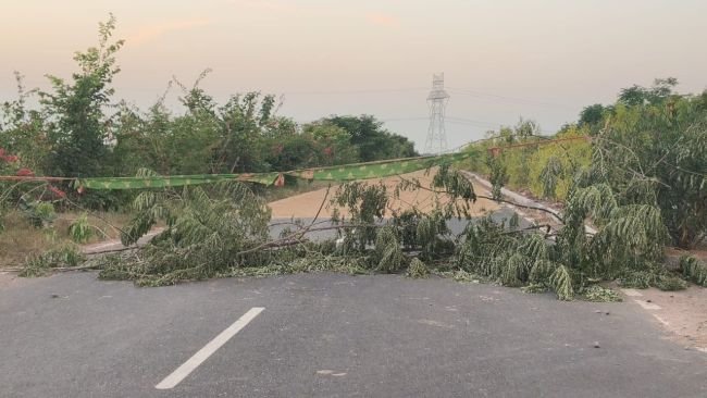 ప్రాణాలు పోతున్నా పట్టించుకోరా...?