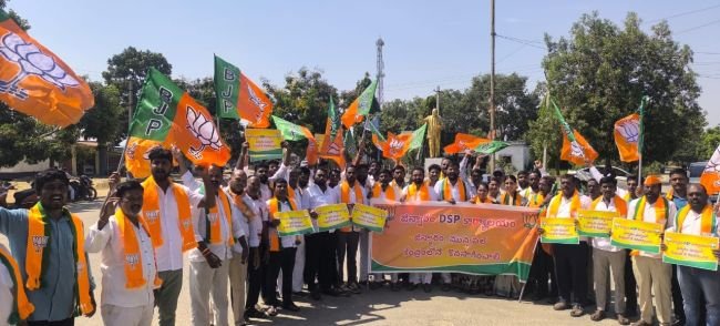 జిన్నారం డి.ఎస్.పి కార్యాలయం కోసం కదం తొక్కిన బిజెపి నాయకులు