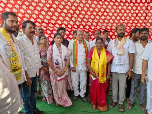 జేగురుపాడులో కూటమి ప్రచార జోరు.  గోరంట్ల బుచ్చయ్య చౌదరి ఆధ్వర్యంలో విస్తృత పర్యటన!