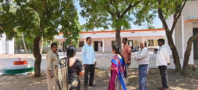 ప్రభుత్వ బడుల అభివృద్ధి మనందరి బాధ్యత : మాజీ ఎంపీటీసీ నందం గణేష్‌ బాబు