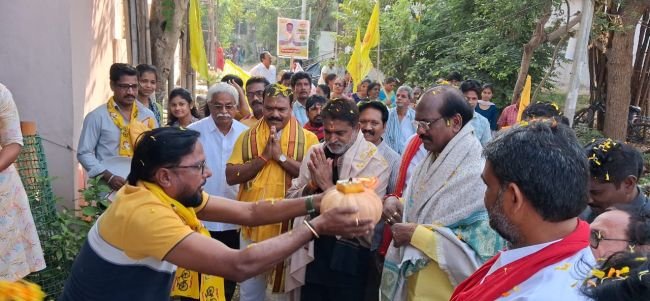 ప్రజలు తమ ఓటుతో మంచికి పట్టం కట్టాలి  -- ఎమ్మెల్యే బడేటి చంటి పిలుపు        