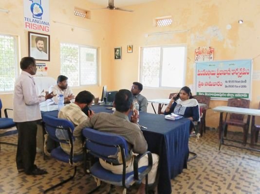 ప్రజా సమస్యల పరిష్కారంలో నిర్లక్ష్యం వద్దు