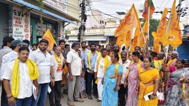 మీ వాడిగా నిత్యం అందుబాటులో ఉంటా... -59వ డివిజన్ ప్రచారంలో జగదీష్ ప్రజలకు హా