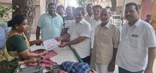 అన్నా మా ఓటు మీకే...గెలిచేది మీరే అన్న -ఆదం సుధాకర్ రెడ్డికి ప్రచారంలో ఓటర్లు భరోసా 