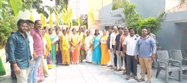 ప్రతి పౌరుడు గర్వపడేలా అభివృద్ధి చేస్తాం -56వ డివిజన్ ప్రచారంలో బ్యాంకు శాంతమ్మ  