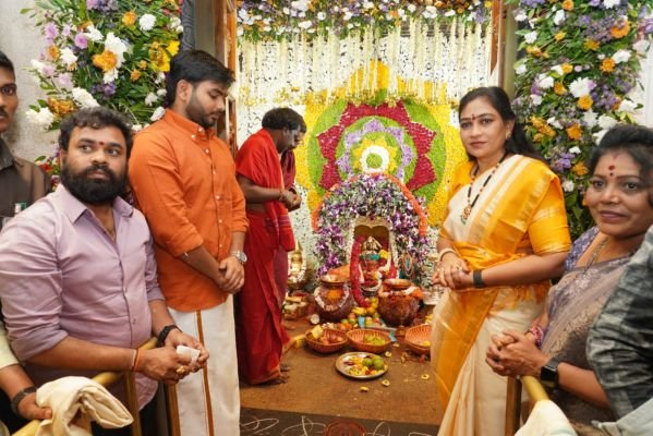 అమ్మవారి ఆశీస్సులు అందరి పై ఉండాలి ....హోంమంత్రి అనిత