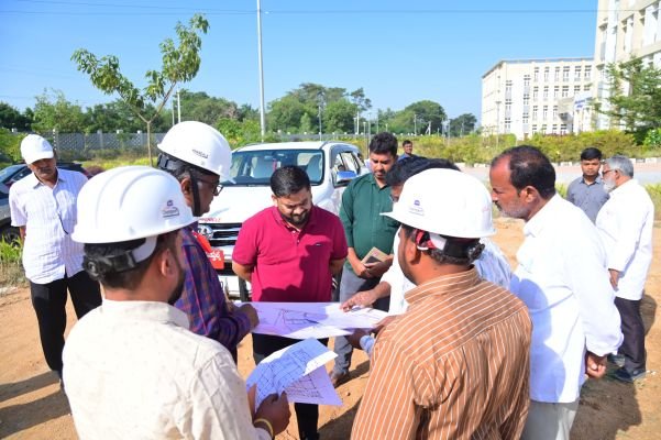 వచ్చే ఏడాది డిసెంబర్‌ లోగా 550 పడకల ఆసుపత్రి నిర్మాణం పూర్తి చేయాలి - నాగర్ కర్నూల్  జిల్లా కలెక్టర్ హేమంత కేశవ పాటిల్‌