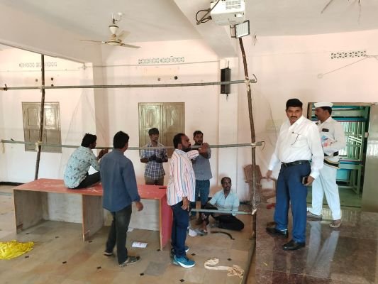 మున్సిపాలిటీ ఎన్నికల బ్యాలెట్ ఓటింగ్ ప్రక్రియను పరిశీలించిన ఆర్టీవో.