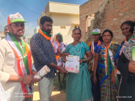 మడకశిరలో చైర్మన్ కాంగ్రెస్ అభ్యర్థి నాగరాజు జోరుగా ఎన్నికల ప్రచారం.