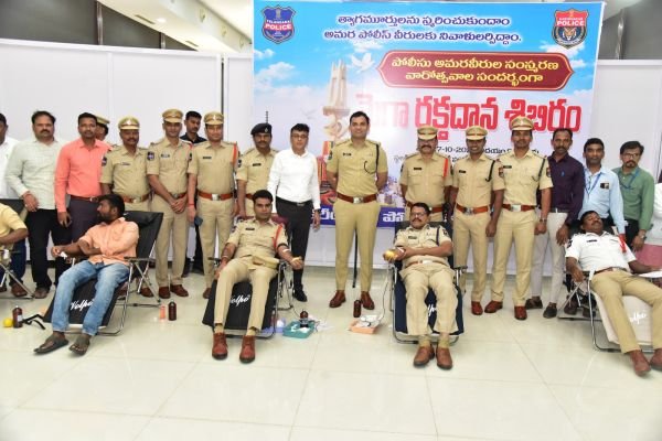 రక్తదానం మరొకరి ప్రాణాన్ని కాపాడే మహోన్నత సేవ   సీపీ గౌష్ ఆలం, ఐపీఎస్