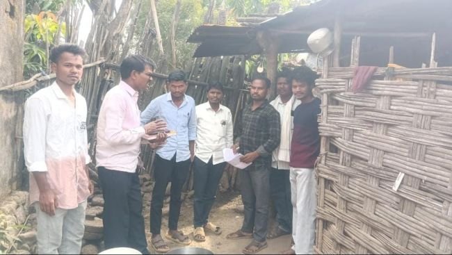 నెట్నూరులో ఇందిరమ్మ ఇళ్ల వెరిఫికేషన్