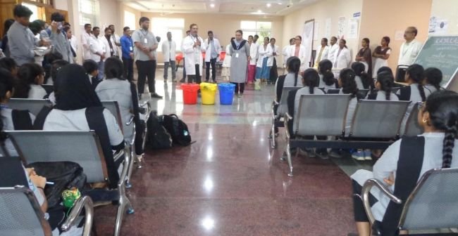 ఆసుపత్రి పరిశుభ్రత అందరి బాధ్యత