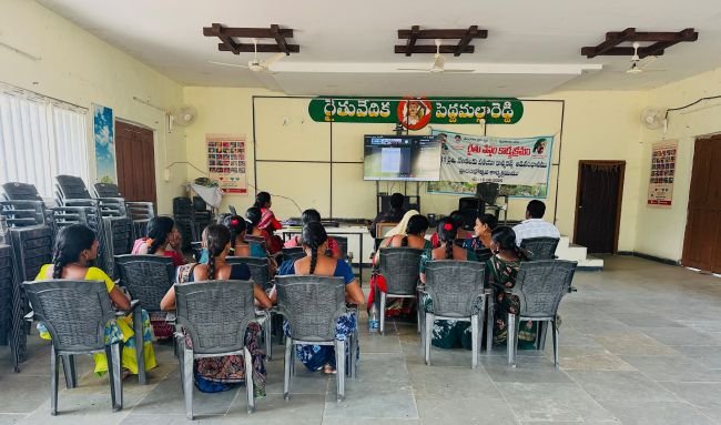 రైతులు ఆరుతడి పంటలను వేయాలి