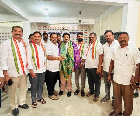 ఓట్ చోరీపై బిజెపి ప్రభుత్వాన్ని వదిలిపెట్టే ప్రసక్తి లేదు - జిల్లా గ్రంథాలయ సంస్థ చైర్మన్