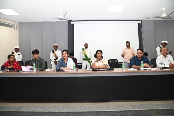 అత్యంత పేదరికం ఉన్నవారిలో మార్పులు తీసుకురావాలి - రాష్ట్ర పంచాయతీరాజ్, గ్రామీణ అభివృద్ధి శాఖ కమిషనర్ దివ్య దేవరాజన్