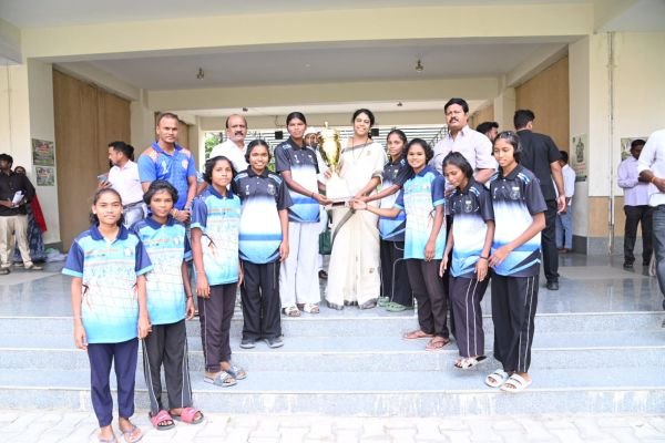 రాష్ట్రస్థాయి పోటీలలో ప్రతిభ చాటిన ఆసిఫాబాద్ విద్యార్థినులు - జిల్లా కలెక్టర్ కె.హరిత