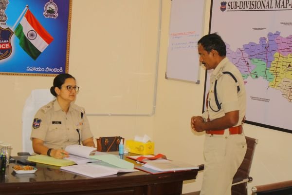 పెండింగ్ కేసులను త్వరగా పరిష్కరించాలి: ఎస్పీ స్నేహ మెహ్రా