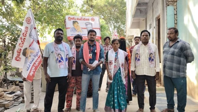 గిద్దలూరు 9వ వార్డులో హోరాహోరీ ప్రచారం.. సైకిల్ వర్సెస్ గ్లాస్!