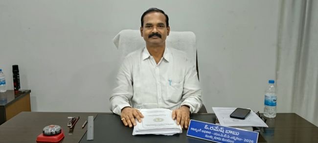 17 ఎంపీటీసీ స్థానాలకు 43 మంది అభ్యర్థులు పోటీ  ఎన్నికల రిటర్నింగ్ అధికారి ఓ రమేష్ బాబు.