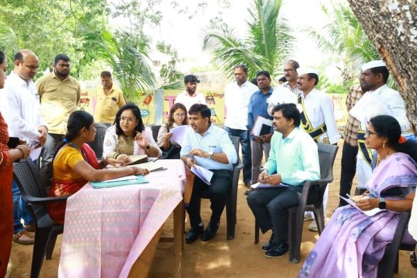 సర్' ప్రక్రియలో ఫారాలు,ధ్రువపత్రాల పరిశీలన ముఖ్యం: నల్గొండ జిల్లా ఓటరు జాబితా ఎన్నికల పరిశీలకురాలు మరియు రాష్ట్ర  కళాశాల, సాంకేతిక విద్య కమిషనర్ శ్రీదేవసేన