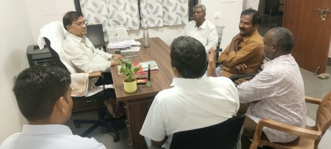 బియ్యం నిల్వలు, ధరలపై డీఎస్‌ఓ శ్రీనివాస్ రెడ్డి కఠిన నిఘా.. కృత్రిమ కొరత సృష్టిస్తే చట్టపరమైన చర్యలు