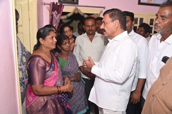 " అక్రమ కేసులతో అరెస్టులను ఖండిస్తున్నాం - కాకాణి"