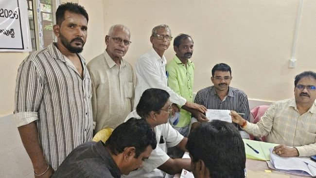 కూటమిలో ఎవరికి వారే!