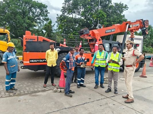 'ఆర్నబ్’ తుఫాన్ కు అనకాపల్లి జిల్లా పోలీస్ హై అలర్ట్ - సర్వసన్నద్ధం.