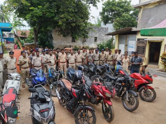 యాతపేట, పెదబొడ్డేపల్లి ప్రాంతాల్లో కార్డన్ అండ్ సెర్చ్ ఆపరేషన్