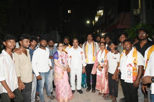 35 వ డివిజన్ అభివృద్ధికి అంకితభావంతో పనిచేస్తా.... పాలడుగు విజయ  