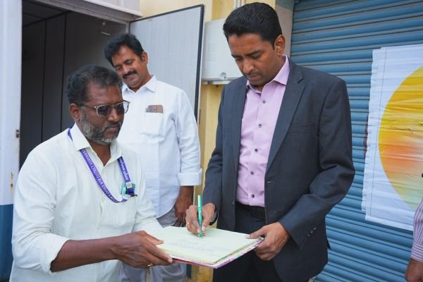 ఈవీఎం, వీవీప్యాట్ గోదాముకు ప‌టిష్ట భ‌ద్ర‌త‌ : జిల్లా క‌లెక్ట‌ర్ డా. జి.ల‌క్ష్మీశ‌