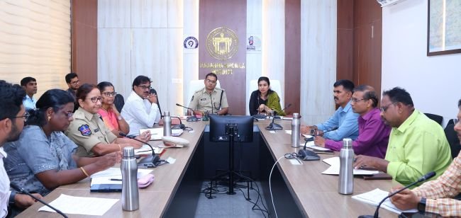 డ్రగ్స్ వాడకంతో నష్టాలపై సమన్వయంతో వివరించాలి.. కలెక్టర్, ఎస్పీ నార్కోటిక్ కంట్రోల్ సమావేశం.