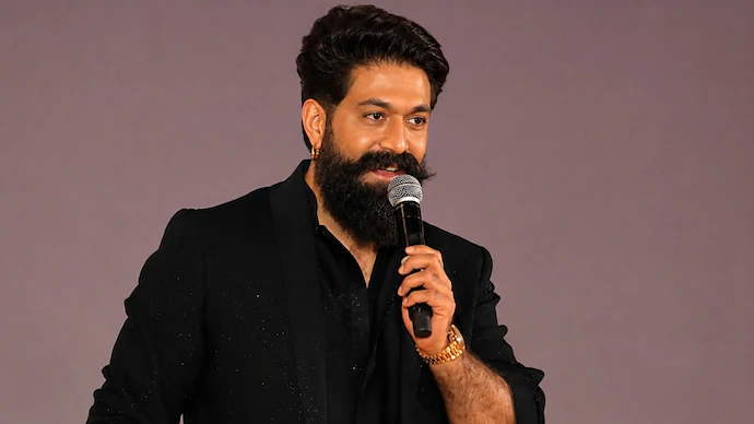 రామాయణం లాస్ ఏంజిల్స్ ప్రీమియర్‌లో కన్నడ మూలాలపై గర్వంగా మాట్లాడిన యశ్.. నమిత్ మల్హోత్రా ప్రశంసలు!