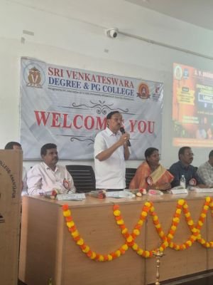 ఎస్.వి. కళాశాలలో ఘనంగా వాణిజ్యోత్సవం–2కె26.. విద్యార్థులు నైపుణ్యాభివృద్ధిపై దృష్టి సారించాలి..
