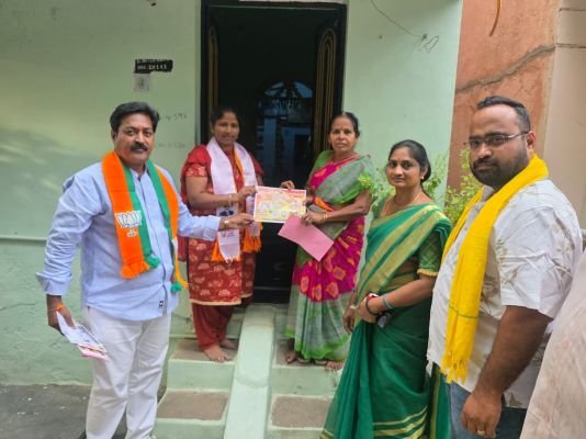 కౌసర్ విజయానికి కూటమి బాటలు..   32వ డివిజన్లో  బిజెపి జనసేన టిడిపి నాయకుల విస్తృత ప్రచారం